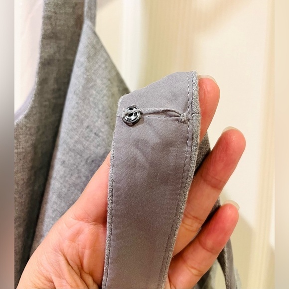 Banana Republic heathered grey wool peplum blouse- Size 14 - Picture 5 of 7